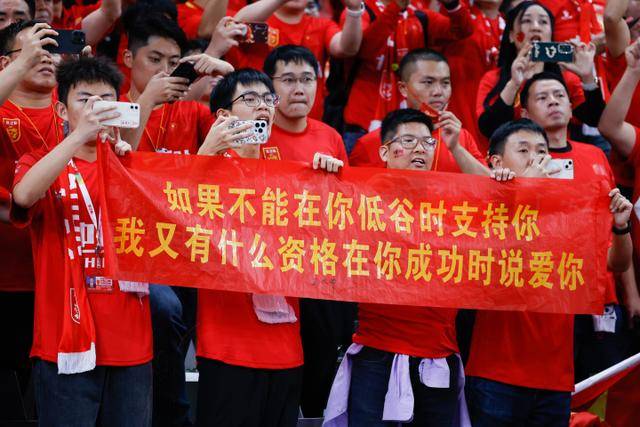西亚卡姆23分步行者送猛龙3连败 骑士险胜公牛